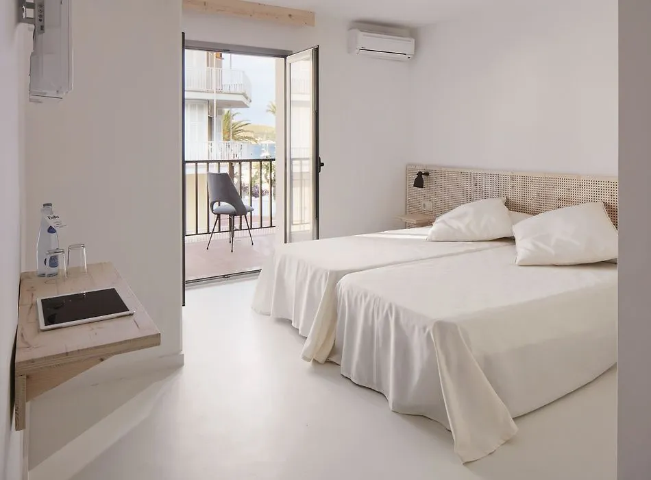 Hotel Eolo Port de Pollença 3*,  İspanya